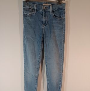 Classic Levi's Blue Denim Women's High-Rise Super Skinny Jeans Size 25